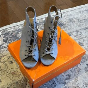 Arturo Chiang Blue Lace-Up Heels